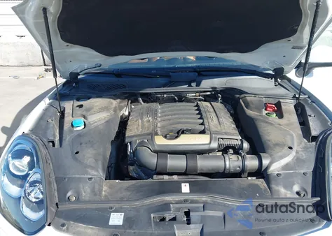 2017 Porsche Cayenne Platinum Edition из США, поврежденный, VIN WP1AA2A29HKA89482